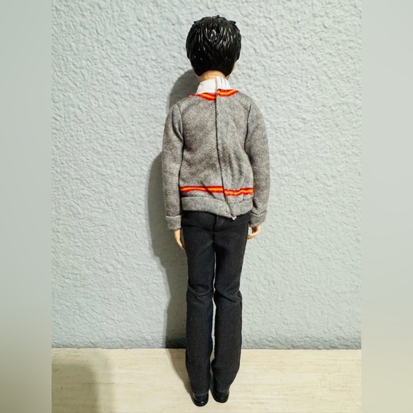 2018 Mattel Harry Potter Articulated 11in Doll Student Uniform NO ACCESSORIES - Picture 7 of 11